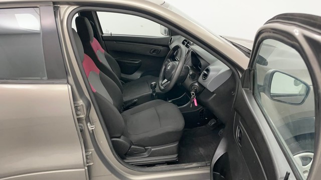 Second-hand 2017 Renault KWID 1.0 AMT RXT for sale in Jaipur-15