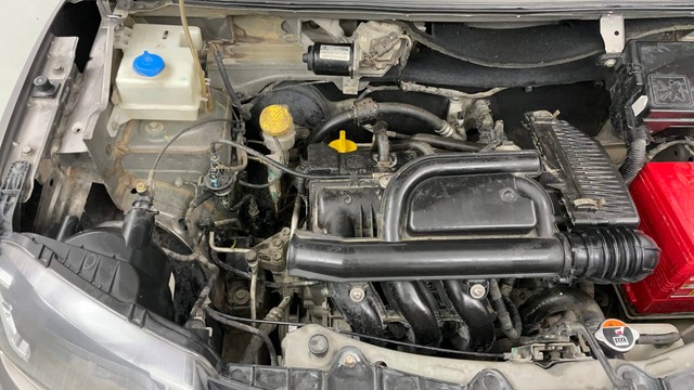 Second-hand 2017 Renault KWID 1.0 AMT RXT for sale in Jaipur-36