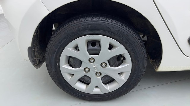 Second-hand 2014 Hyundai Grand i10 1.2 Kappa Sportz BSIV for sale in Chandigarh-18