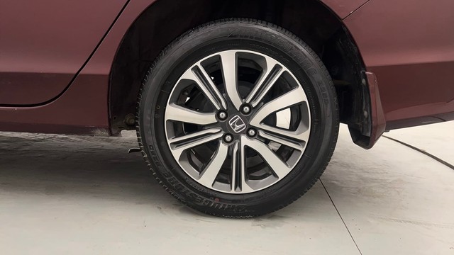 Second-hand 2018 Honda City V for sale in Chandigarh-19