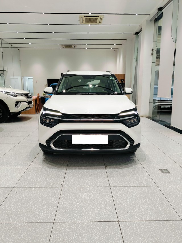 Kia Carens Luxury Plus Diesel AT BSVI Second-hand 2023 Kia Carens Luxury Plus Diesel AT BSVI for sale in Jaipur-0