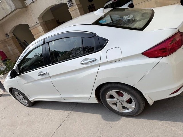 Second-hand 2016 Honda City i VTEC CVT VX for sale in Ghaziabad-4