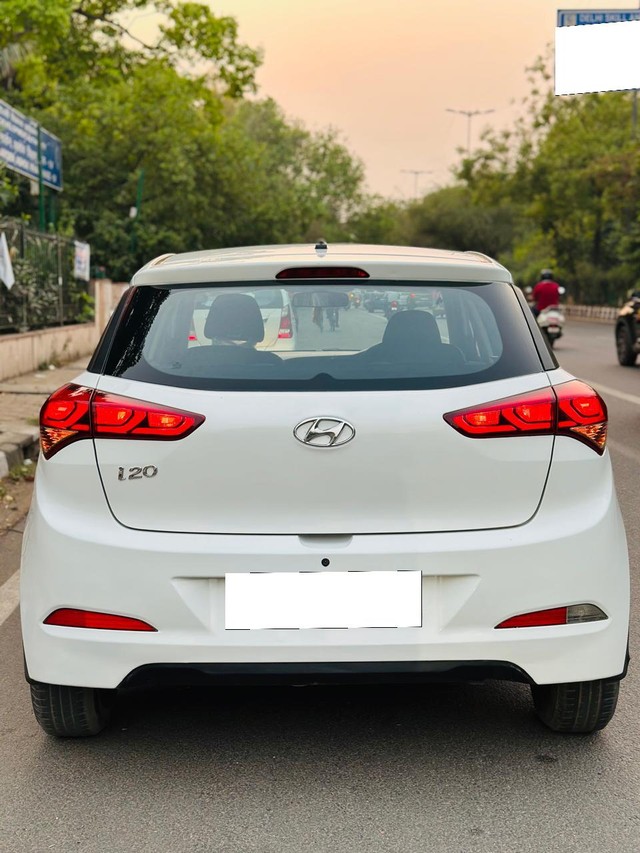 Second-hand 2017 Hyundai i20 1.2 Era for sale in New Delhi-1