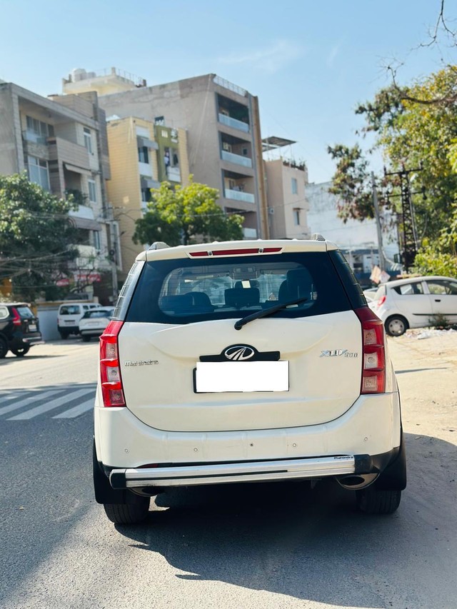 Second-hand 2015 Mahindra XUV500 W8 2WD for sale in Jaipur-1