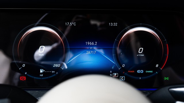 Second-hand 2024 Mercedes-Benz E-Class Exclusive E 200 for sale in New Delhi-12