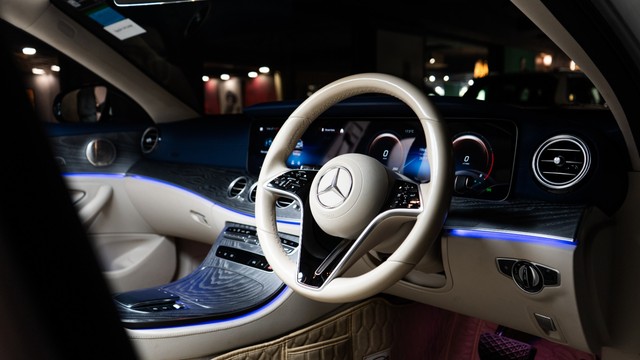 Second-hand 2024 Mercedes-Benz E-Class Exclusive E 200 for sale in New Delhi-14