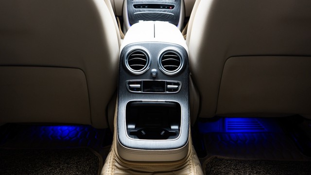 Second-hand 2024 Mercedes-Benz E-Class Exclusive E 200 for sale in New Delhi-15