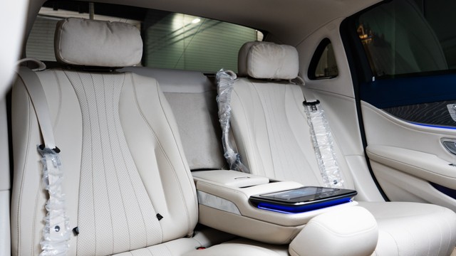 Second-hand 2024 Mercedes-Benz E-Class Exclusive E 200 for sale in New Delhi-16