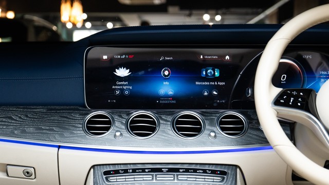 Second-hand 2024 Mercedes-Benz E-Class Exclusive E 200 for sale in New Delhi-9