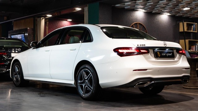 Second-hand 2024 Mercedes-Benz E-Class Exclusive E 200 for sale in New Delhi-3