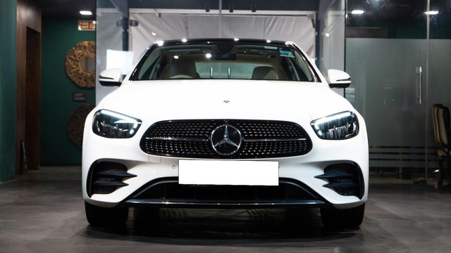 Second-hand 2024 Mercedes-Benz E-Class Exclusive E 200 for sale in New Delhi-5