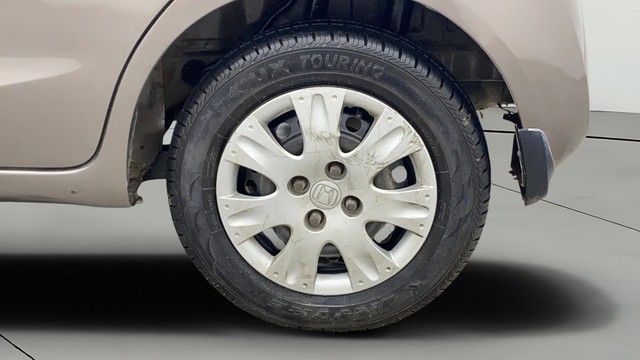 Second-hand 2014 Honda Brio S MT for sale in Chennai-28