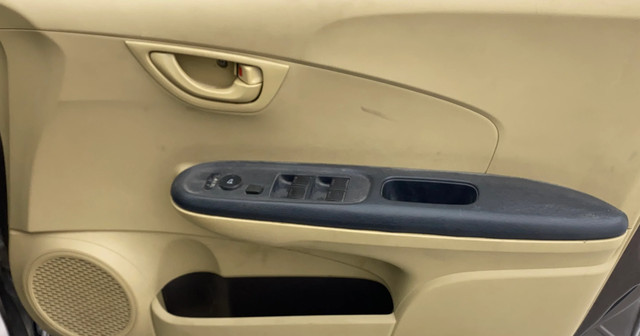 Second-hand 2014 Honda Brio S MT for sale in Chennai-7