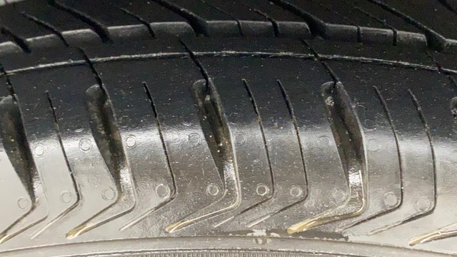 Second-hand 2014 Honda Brio S MT for sale in Chennai-4