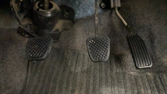 Second-hand 2014 Honda Brio S MT for sale in Chennai-24