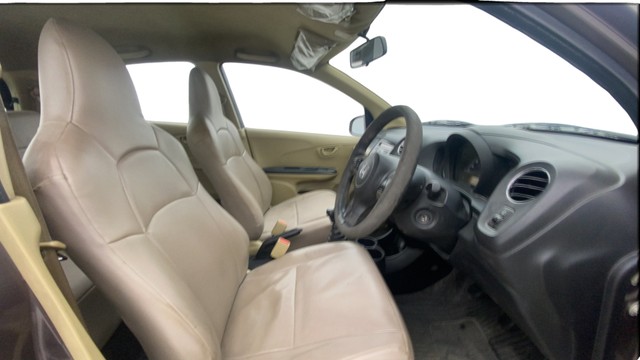 Second-hand 2014 Honda Brio S MT for sale in Chennai-25