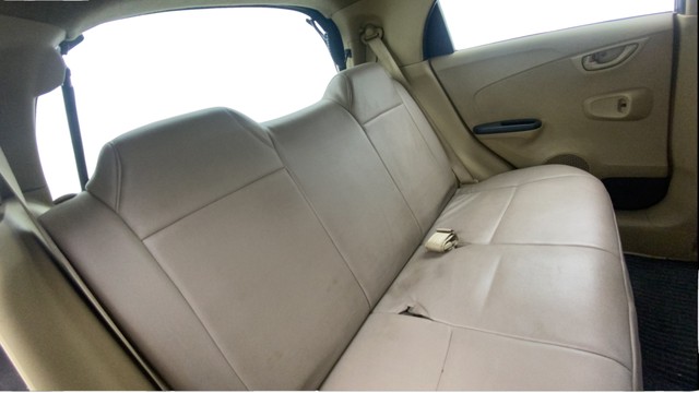 Second-hand 2014 Honda Brio S MT for sale in Chennai-2