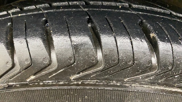 Second-hand 2014 Honda Brio S MT for sale in Chennai-10