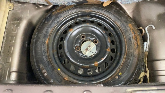 Second-hand 2014 Honda Brio S MT for sale in Chennai-30