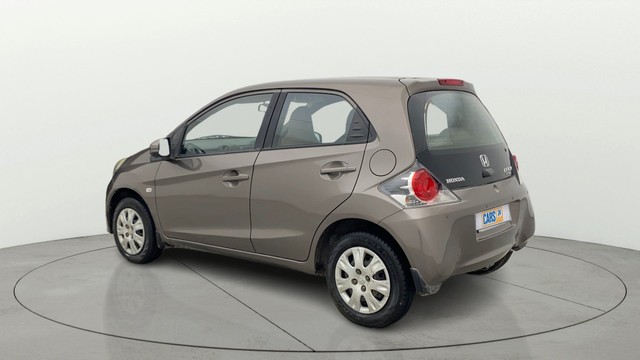 Second-hand 2014 Honda Brio S MT for sale in Chennai-15