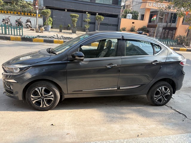 Second-hand 2022 Tata Tigor XZ CNG BSVI for sale in New Delhi-4