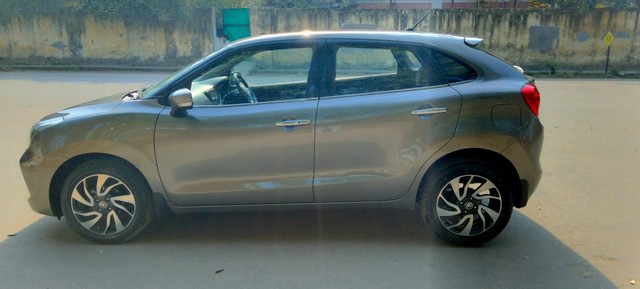 Second-hand 2019 Toyota Glanza G CVT for sale in New Delhi-3
