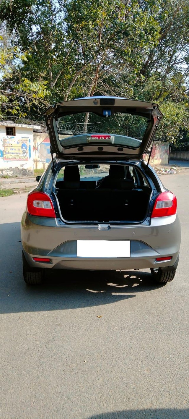 Second-hand 2019 Toyota Glanza G CVT for sale in New Delhi-19