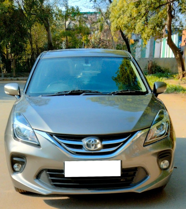 Second-hand 2019 Toyota Glanza G CVT for sale in New Delhi-4