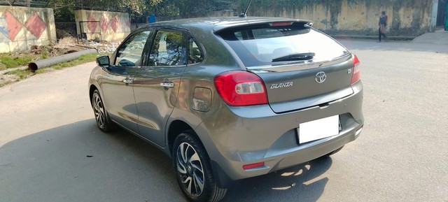 Second-hand 2019 Toyota Glanza G CVT for sale in New Delhi-8