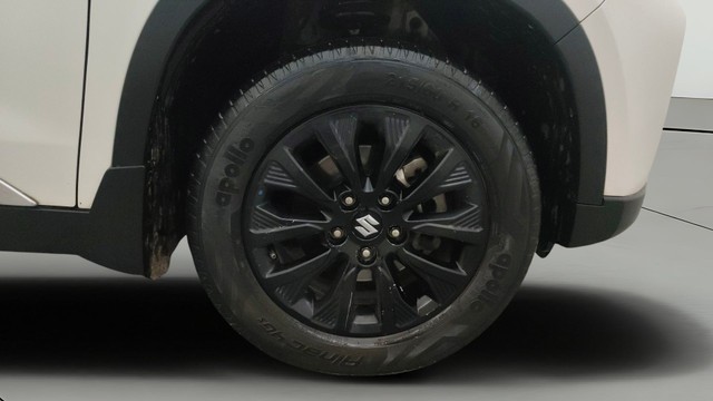 Second-hand 2021 Maruti Vitara Brezza ZXI for sale in Pune-24