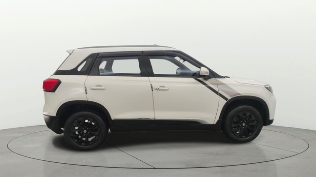 Second-hand 2021 Maruti Vitara Brezza ZXI for sale in Pune-1
