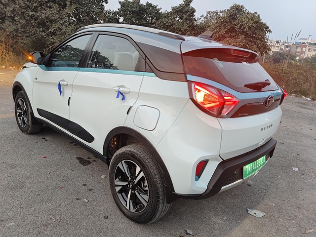 Second-hand 2023 Tata Nexon EV XZ Plus LUX for sale in New Delhi-9
