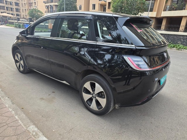 Second-hand 2025 MG Windsor EV Exclusive for sale in Mumbai-3