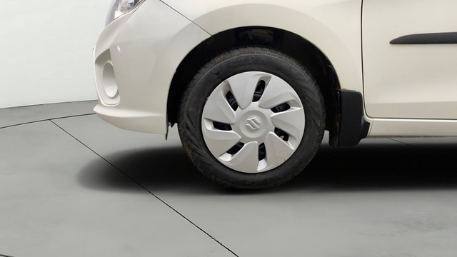 Second-hand 2021 Maruti Celerio VXI CNG for sale in Lucknow-25