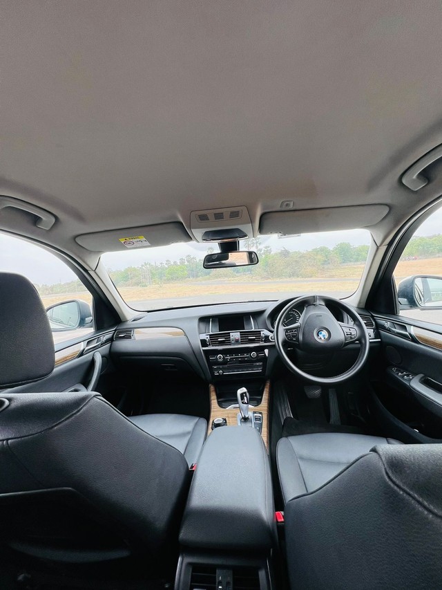 Second-hand 2016 BMW X3 xDrive20d xLine for sale in Vadodara-13