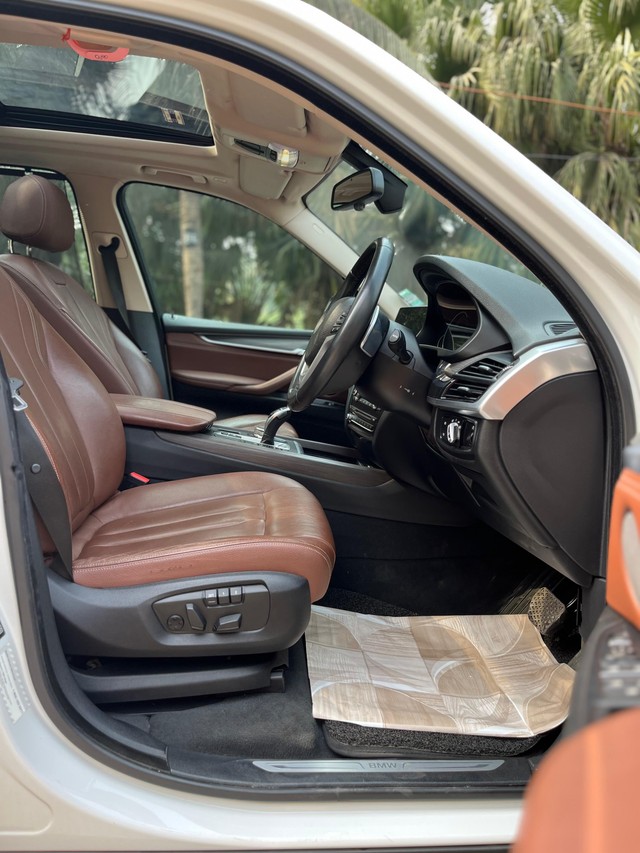 BMW X5 xDrive 30d M Sport Second-hand 2017 BMW X5 xDrive 30d M Sport for sale in Mumbai-24