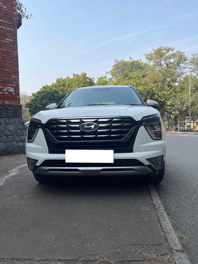 Second-hand 2023 Hyundai Alcazar Signature (O) Turbo DCT for sale in New Delhi-3