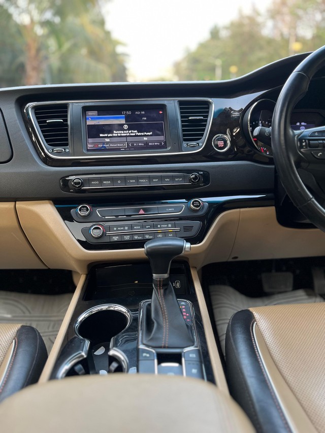 Second-hand 2021 Kia Carnival Limousine for sale in Mumbai-61