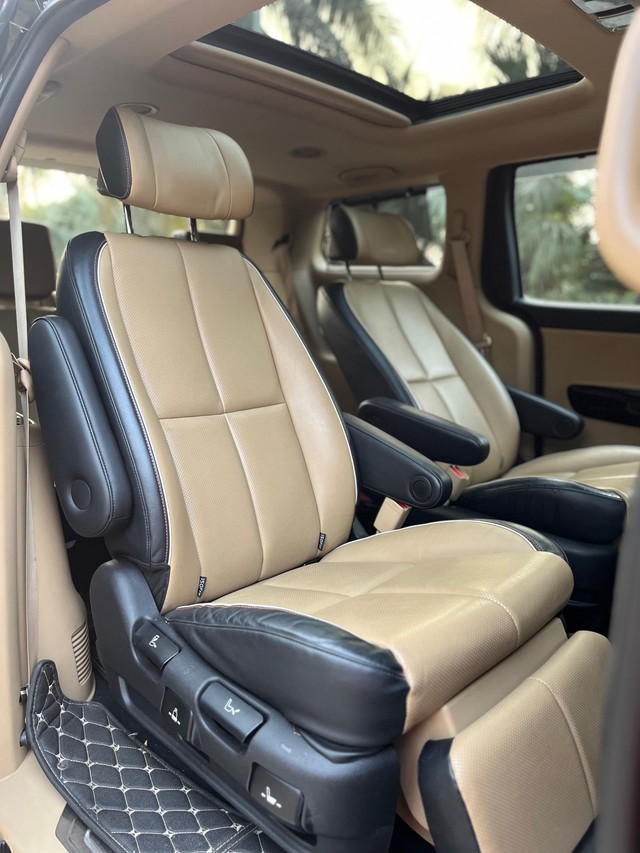 Second-hand 2021 Kia Carnival Limousine for sale in Mumbai-28