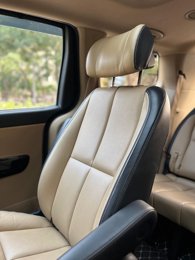 Second-hand 2021 Kia Carnival Limousine for sale in Mumbai-51