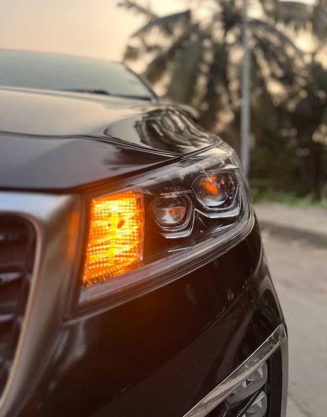 Second-hand 2021 Kia Carnival Limousine for sale in Mumbai-27