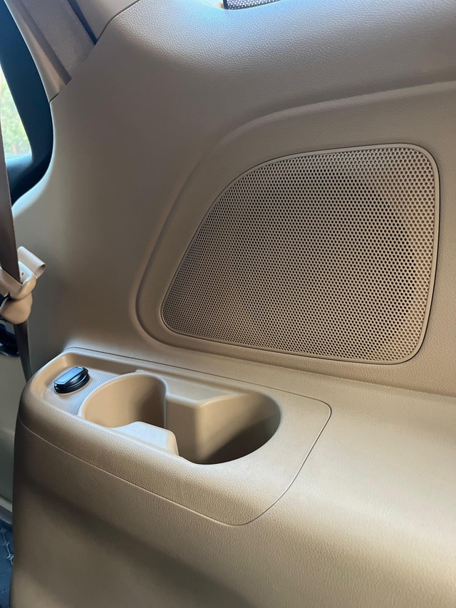 Second-hand 2021 Kia Carnival Limousine for sale in Mumbai-62