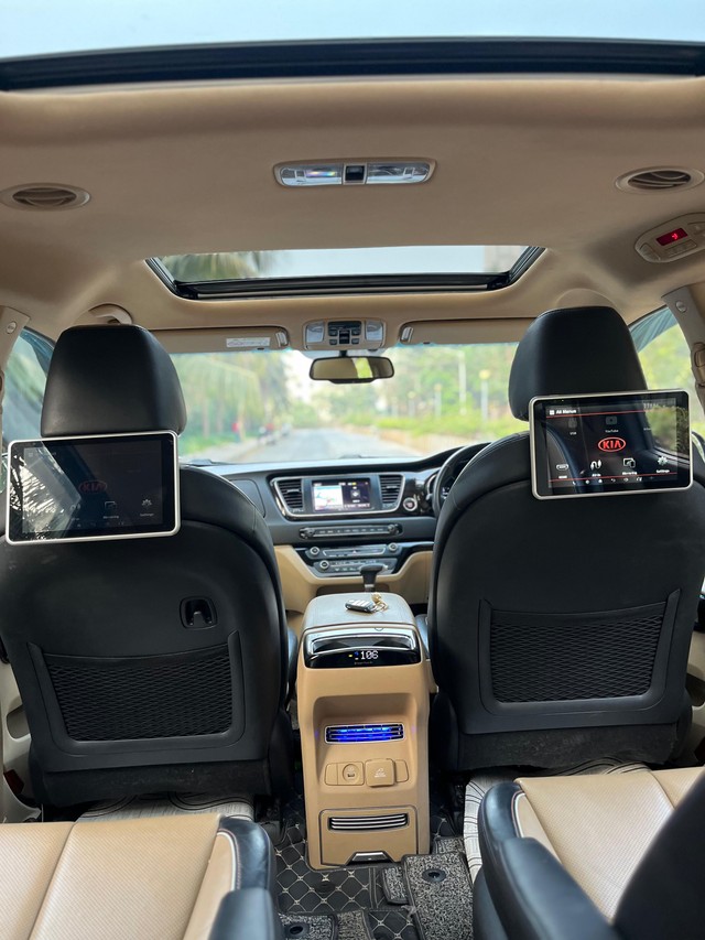 Second-hand 2021 Kia Carnival Limousine for sale in Mumbai-53