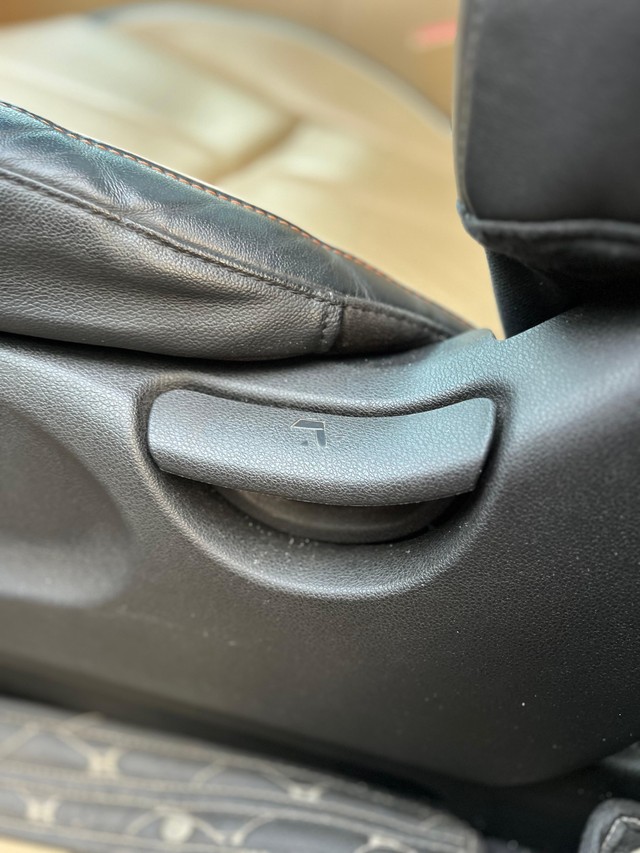 Second-hand 2021 Kia Carnival Limousine for sale in Mumbai-57