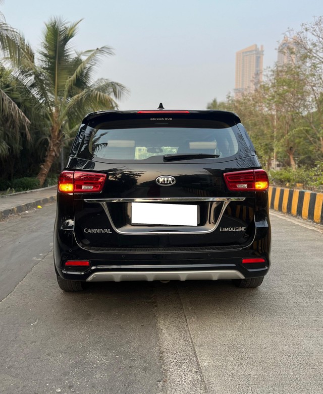 Second-hand 2021 Kia Carnival Limousine for sale in Mumbai-2