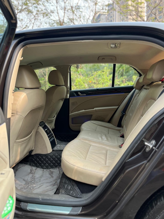 Second-hand 2015 Skoda Superb Ambition 2.0 TDI CR AT for sale in Mumbai-35