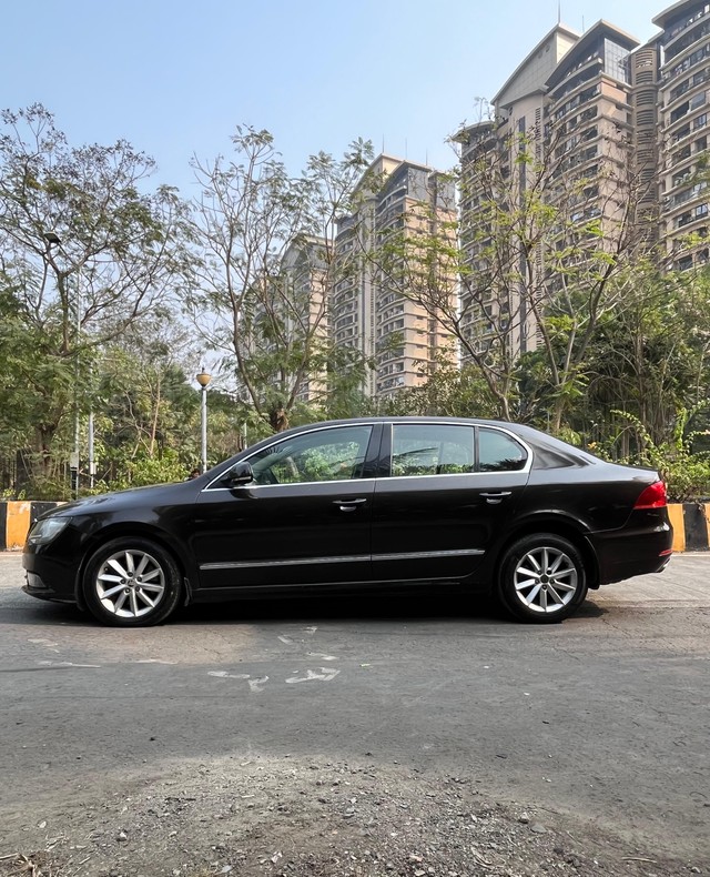 Second-hand 2015 Skoda Superb Ambition 2.0 TDI CR AT for sale in Mumbai-2