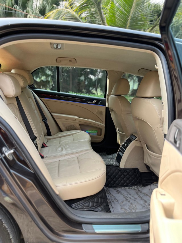 Second-hand 2015 Skoda Superb Ambition 2.0 TDI CR AT for sale in Mumbai-22