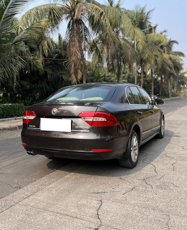 Second-hand 2015 Skoda Superb Ambition 2.0 TDI CR AT for sale in Mumbai-14
