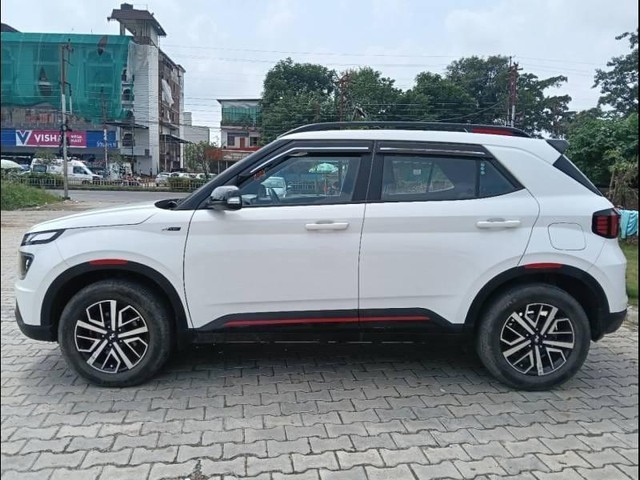 Second-hand 2023 Hyundai Venue SX Opt Knight Turbo for sale in Dehradun-2